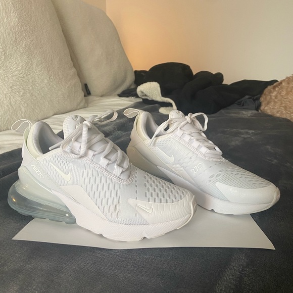 Nike Air Max 270 - Youth 4/Womens 5.5 - Picture 7 of 9